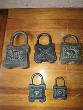 Lot de 5 cadenas ancien en fer