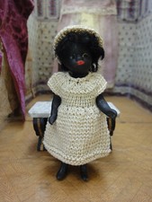 Poupée ancienne mignonnette