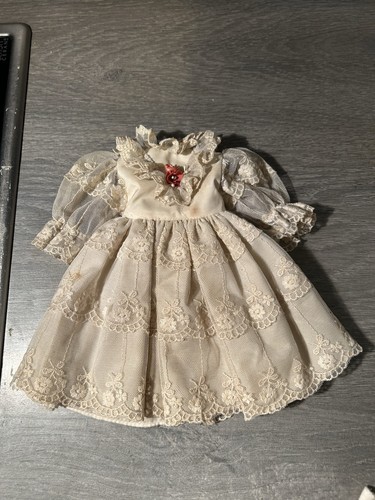 Petits robe poupée ancienneet - petits,