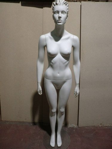 Mannequin vitrine poupée mode - poupée,