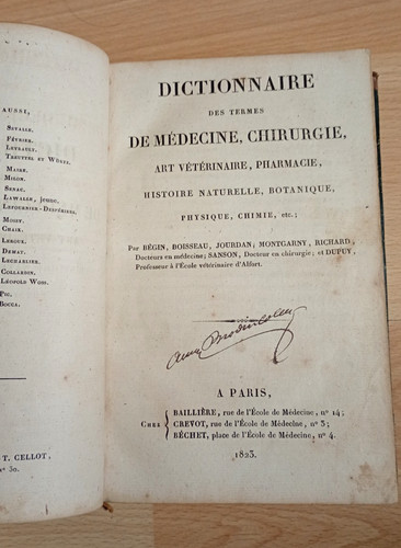 Dictionnaire médecine - de,