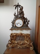 Belle pendule ancienne, mouvement de Paris, à restaurer.