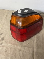 Feu arrière gauche golf 3 neuf avec platine et ampoule marque Hella   A109