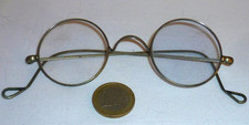 PAIRE DE LUNETTES RONDES