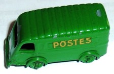 Fourgon postes Gitanes vert