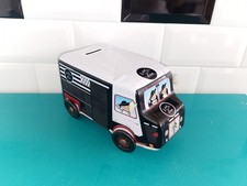 Voiture boite métal vide à