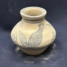 Ancien pot unique en terre