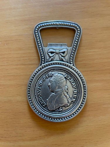 Ancien décapsuleur ouvre - ,