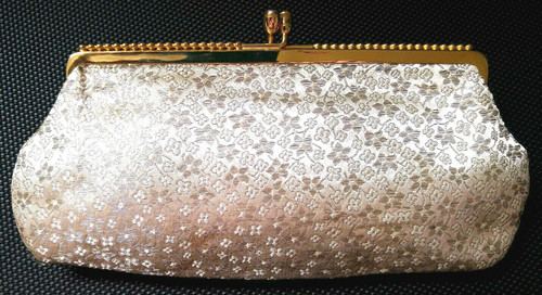 Pochette sac nacré satiné
