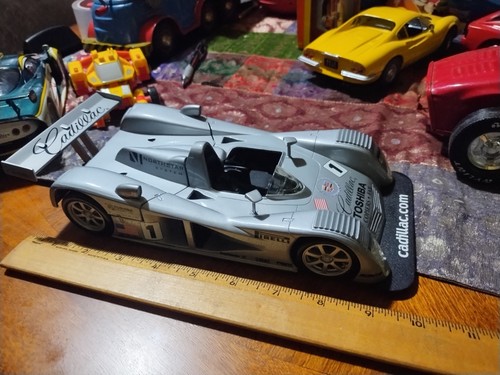 Hot wheels cadillac lmp - hot,