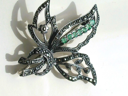 Belle broche ancienne - belle, en