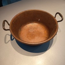 ANCIENNE GRANDE BASSINE