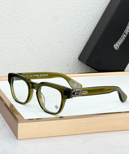 Chrome hearts model - hearts,