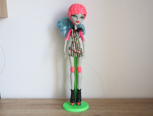 Monster high ghoulia - , yelps