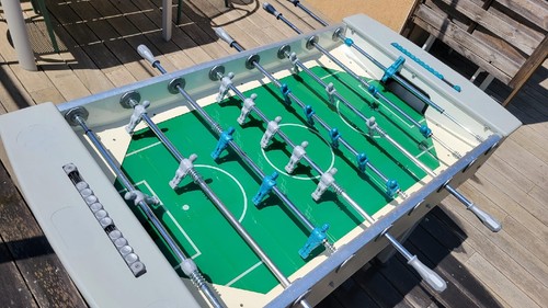 Baby foot extérieur - , rené