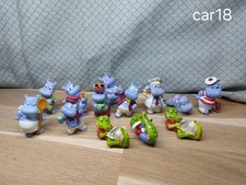 Lot 11 figurines Kinder