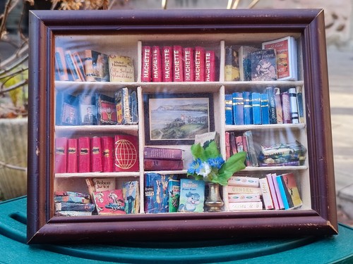 Petite vitrine bibliothèque - vitrine,