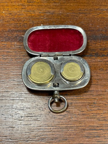 Ancien porte louis - porte, vide