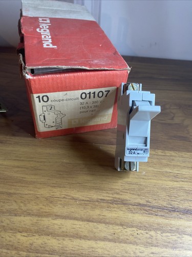 Coupe circuit porte fusible - circuit,