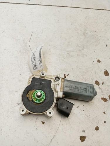 Moteur leve vitre avant gauche