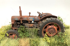 Weathered Barn Find 1958 Fordson Power Major Tractor Universal Hobbies 1/43