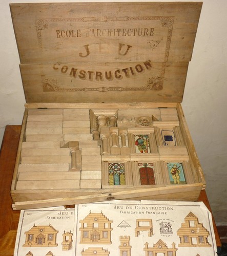 Jeu de construction - th.l.,