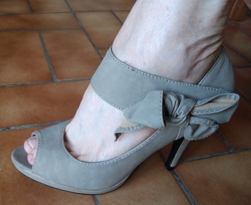 Chaussures femme brides - a,