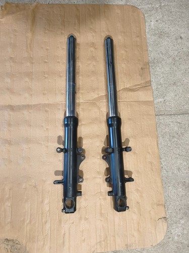 Paire jambes fourche - de,