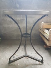 Guéridon de jardin en fer