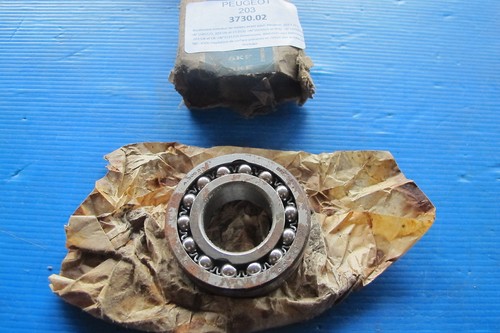 Front wheel inner bearing - front,
