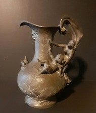 Pichet en étain pur Art