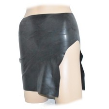 Jupe courte en latex pour