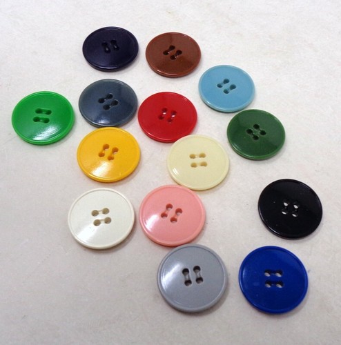 Lot boutons anciens en - de,