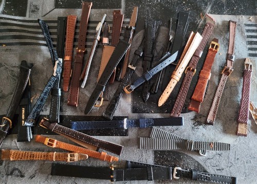 Horlogerie lot de - lot, 28