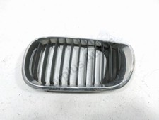GRILLE DE CALANDRE GAUCHE