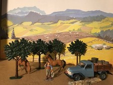 CGB - Soldats de plomb  Dinky :  Décor :  5  ARBRES GM