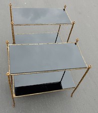 1970' Paire De Tables Montants