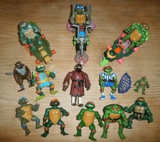 Lot 16 Figures and CheapSkate/Motorcycle - NINJA TURTLES (TMNT) - Vintage 1989