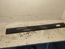 Baguette de porte avant gauche