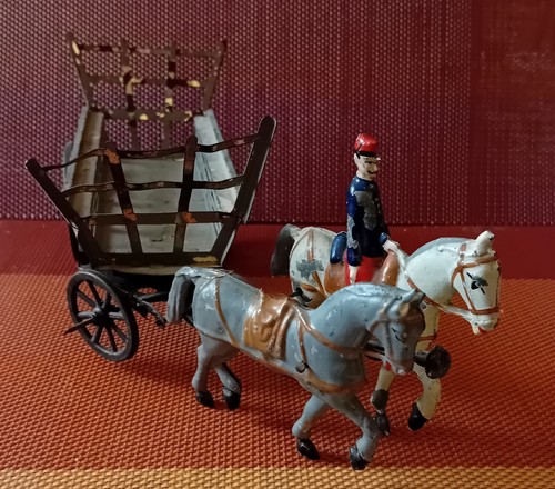 Rare charette tole - ,