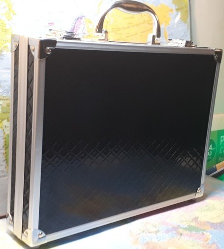 Valise maquillage avec - à,