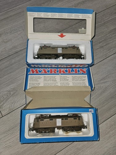 Märklin 3035 locomotive - x2,