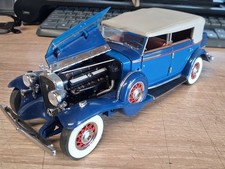 Voiture miniature MEDAILLER