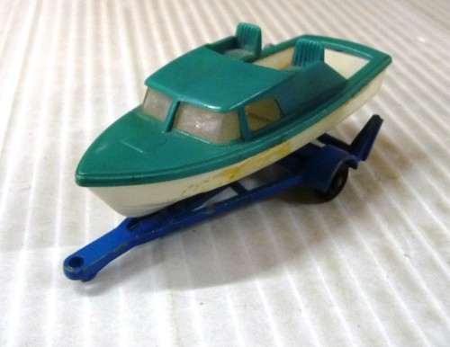 Voiture bateau matchbox - voiture, plus