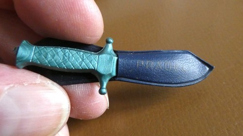 Ancien porte clé - , couteau