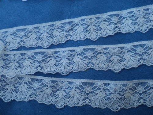 Superbe dentelle calais - superbe,
