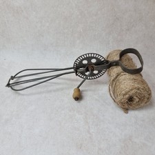 Batteur Manuel Ancien QUARTER