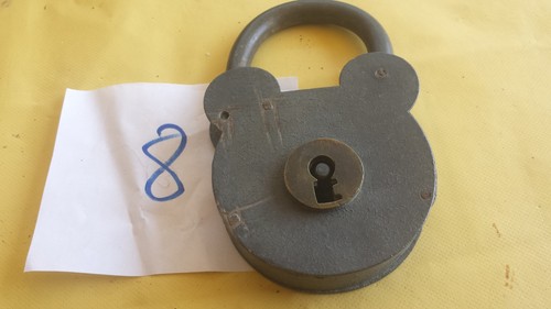 Ancien gros cadenas - 8/, à