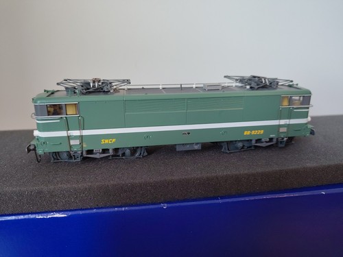 Roco 43822 locomotive - roco,