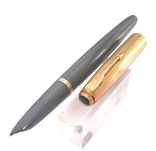 RARE STYLO PLUME PARKER 51 VACUMATIC CAPUCHON PLAQUE OR COULEUR VERT GRIS Q173
